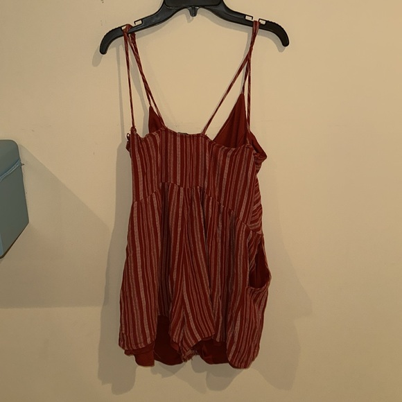 One clothing romper - Picture 4 of 4